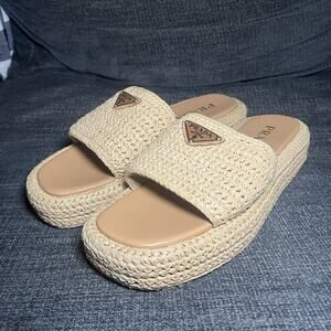 Prada Crochet Flatform Slides Beige Sz 9-10, 11 Inches In Length
